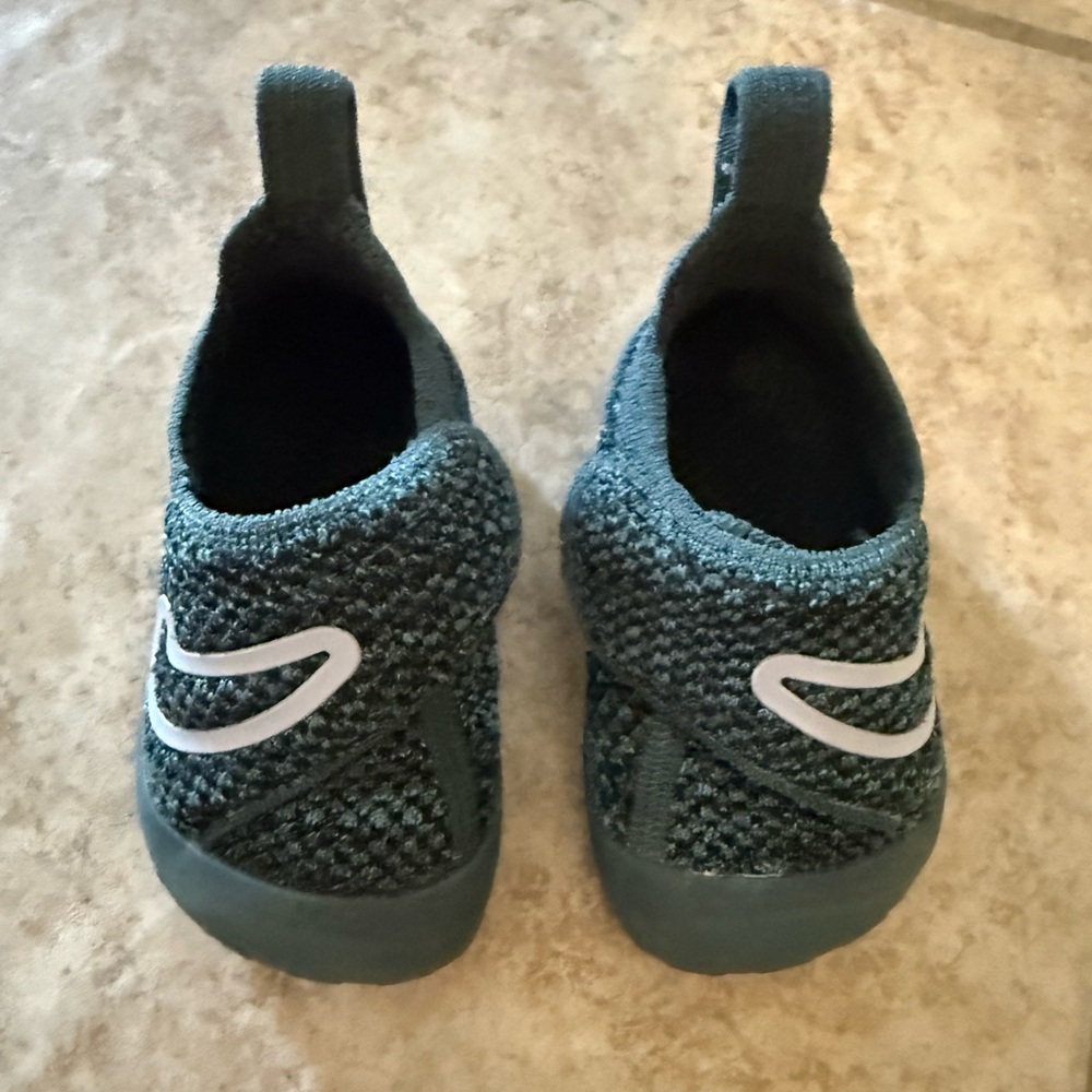 Nike Kids Knit Slip-On Shoes Teal with White Swoosh